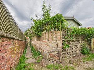 Alleyway- click for photo gallery